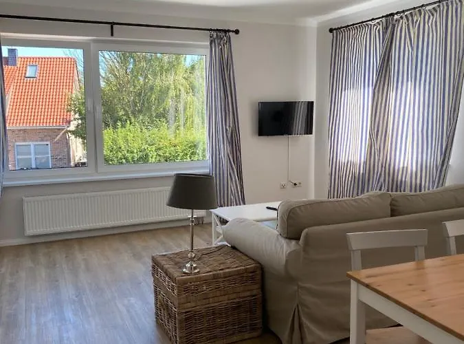 Hotel & Ferienunterkuenfte Hus Seeblick