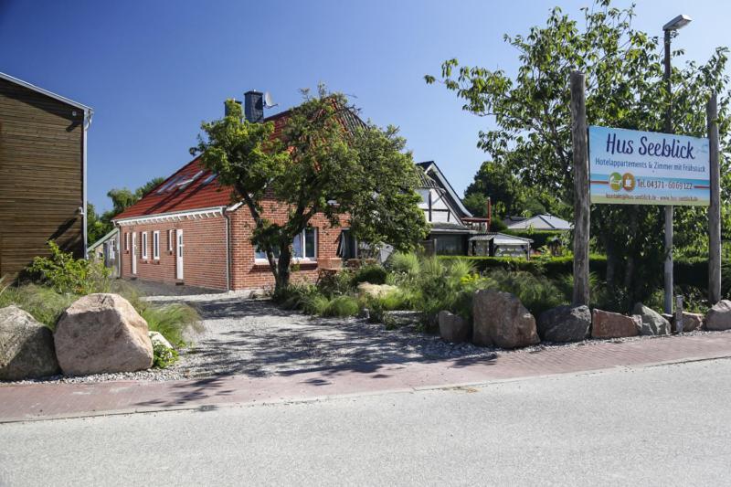 & Ferienunterkuenfte Hus Seeblick * Fehmarn