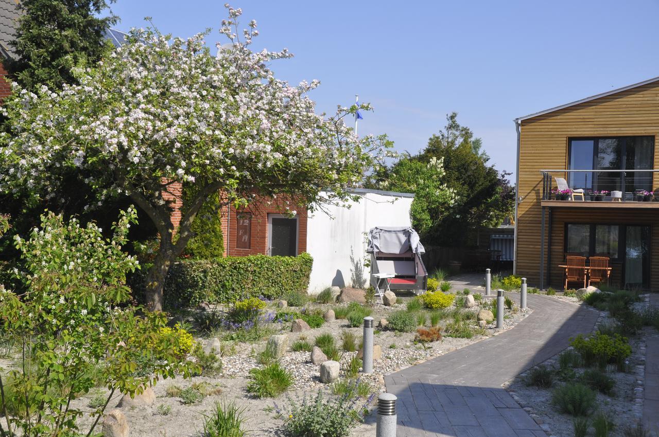 & Ferienunterkuenfte Hus Seeblick Hotel Fehmarn